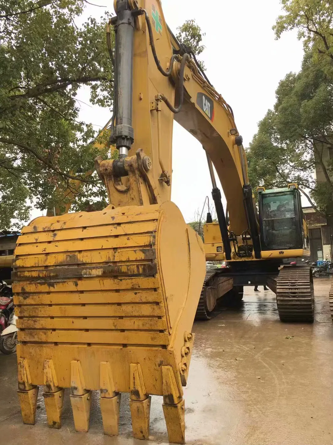 Good Quality and Fine Appearance Used Cat 349d Excavator Sell at a Low Price